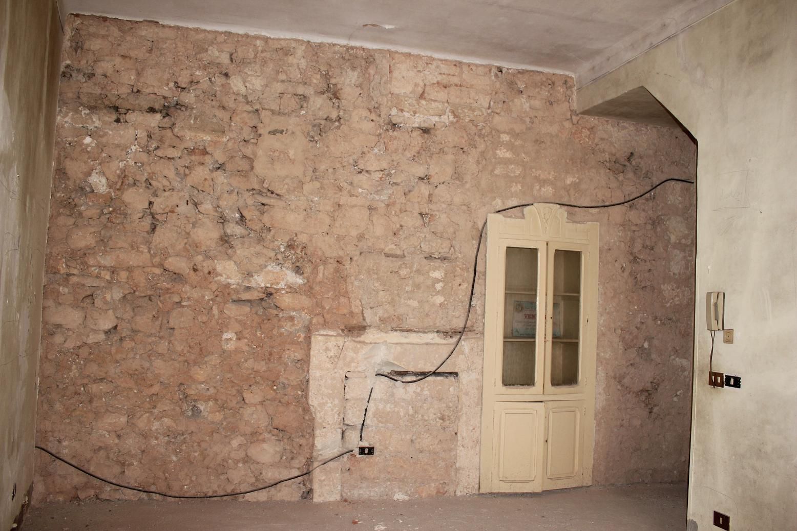 Palazzotto d'epoca - vendesi - conversano