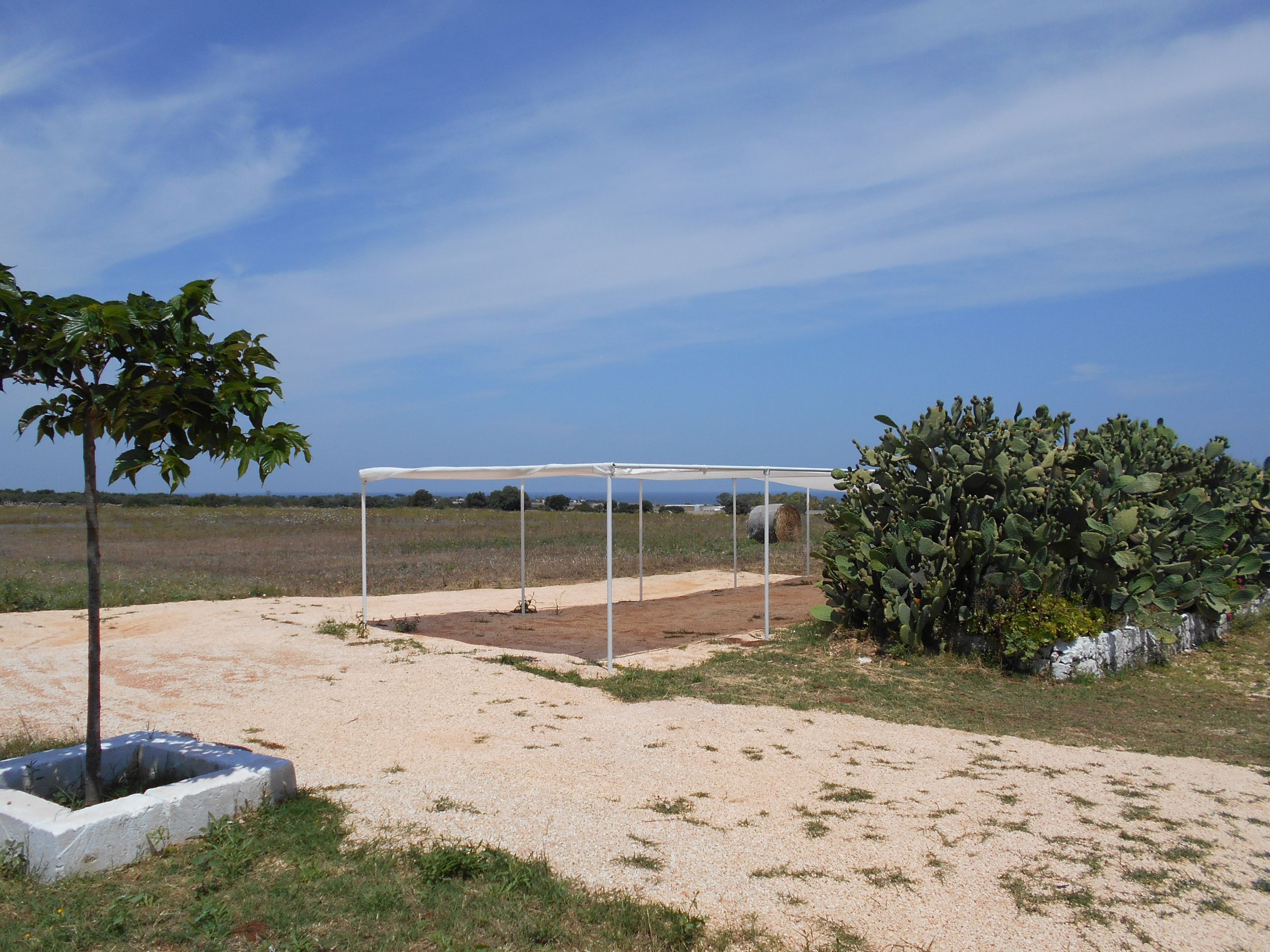 Masseria Naturalmente Ostuni posti auto ombra